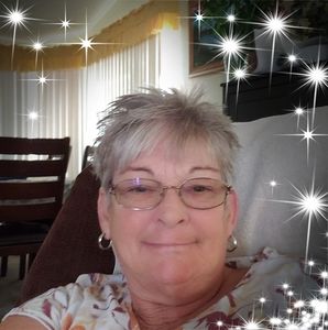 Meet your Posher, Laurie